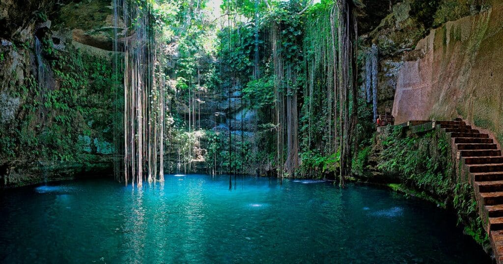 Tours-avalan-Los-3-cenotes-en-Yucatan-y-Quintana-Roo-mas-visitados